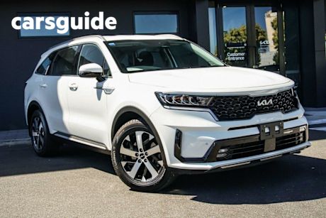 White 2022 Kia Sorento Wagon Sport 7 Seat
