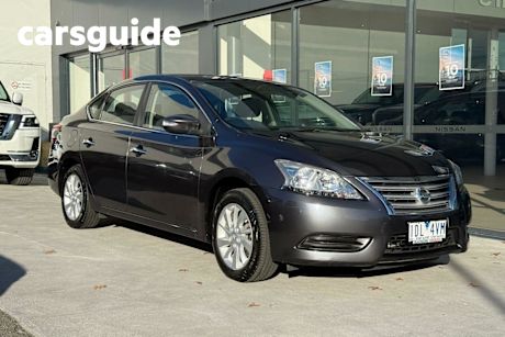 Grey 2013 Nissan Pulsar Sedan ST