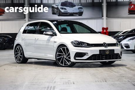 White 2017 Volkswagen Golf Hatchback R