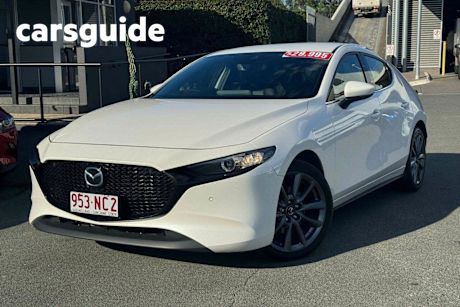 White 2022 Mazda 3 Hatchback G25 GT