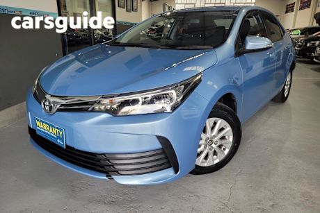 Blue 2018 Toyota Corolla Sedan Ascent