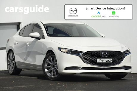 White 2019 Mazda 3 Sedan G25 Evolve