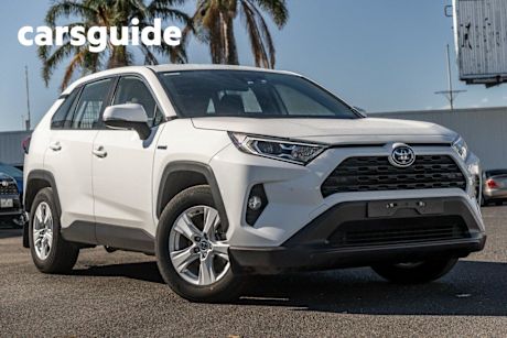 White 2021 Toyota RAV4 Wagon