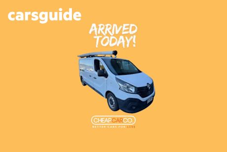 White 2017 Renault Trafic Van LWB Lifestyle