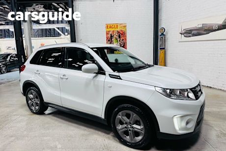 White 2017 Suzuki Vitara Wagon RT-S