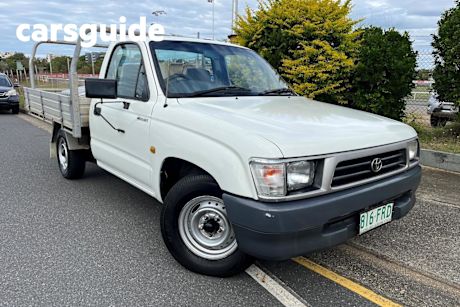 White 2000 Toyota Hilux Cab Chassis Workmate