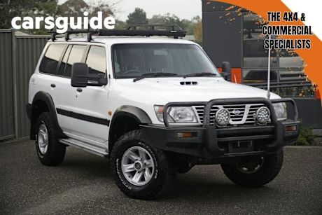 White 2000 Nissan Patrol Wagon ST (4X4)