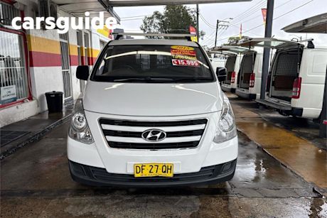 White 2015 Hyundai Iload Van