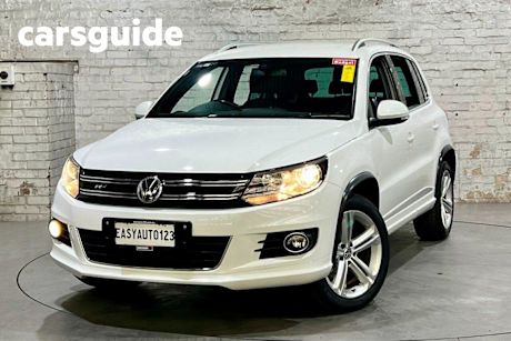 White 2015 Volkswagen Tiguan Wagon 155 TSI R-Line (4X4)