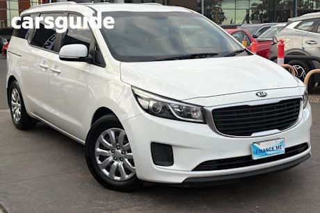 White 2017 Kia Carnival Wagon S