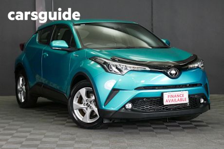 Green 2018 Toyota C-HR Wagon (2WD)