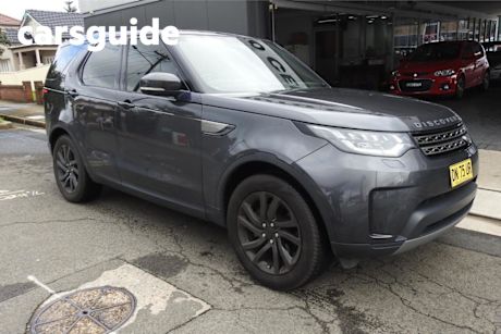 Grey 2017 Land Rover Discovery Wagon SD4 SE