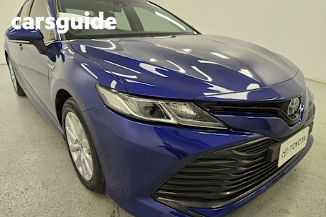 Blue 2020 Toyota Camry Sedan Ascent Hybrid