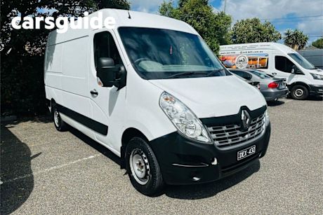 White 2015 Renault Master Commercial