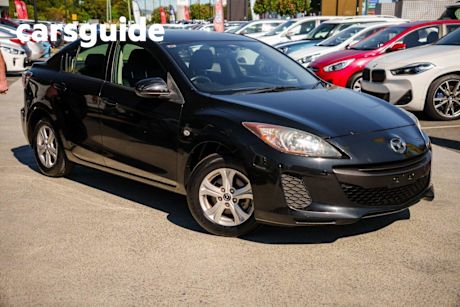 Black 2013 Mazda 3 Sedan NEO