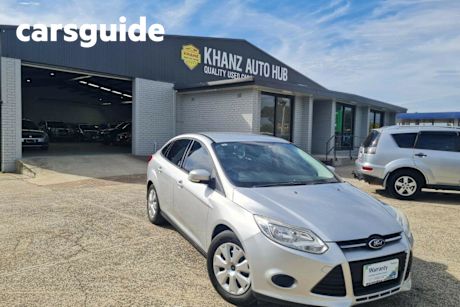 Silver 2014 Ford Focus Sedan Ambiente