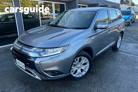 Grey 2020 Mitsubishi Outlander Wagon ES 7 Seat (awd)