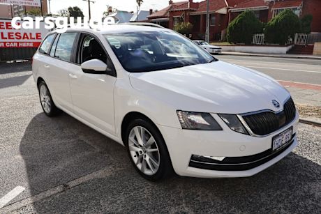 White 2020 Skoda Octavia Wagon 110 TSI Base