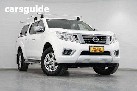 White 2019 Nissan Navara Dual Cab Pick-up ST (4X2)