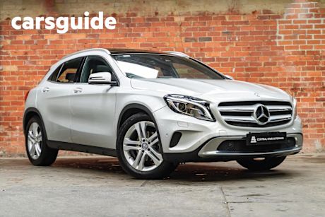 Silver 2016 Mercedes-Benz GLA220 Wagon D
