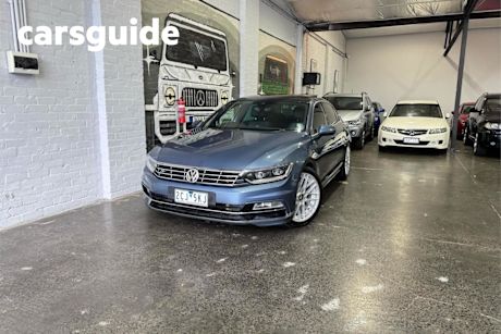 Grey 2015 Volkswagen Passat Sedan 140 TDI Highline