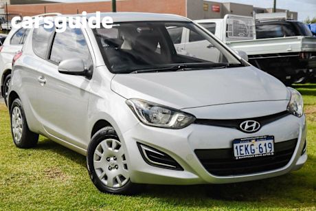 Silver 2013 Hyundai I20 Hatchback Active