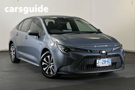 Grey 2020 Toyota Corolla Sedan SX (hybrid)