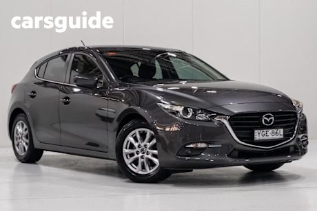 Grey 2016 Mazda 3 Hatchback Maxx