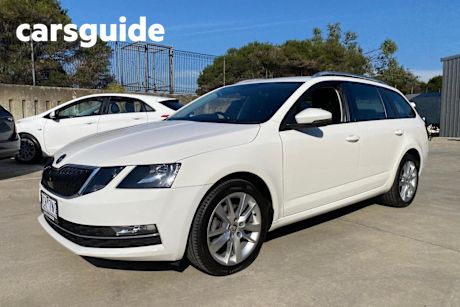 White 2019 Skoda Octavia Wagon 110 TSI