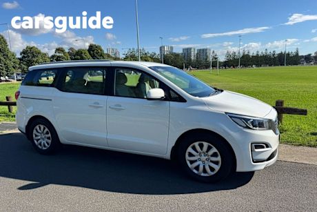 White 2019 Kia Carnival Wagon S