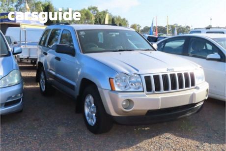 Silver 2006 Jeep Grand Cherokee Wagon Limited (4X4)