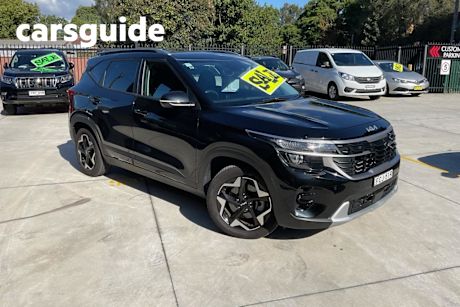 Black 2023 Kia Seltos Wagon Sport+ (awd)