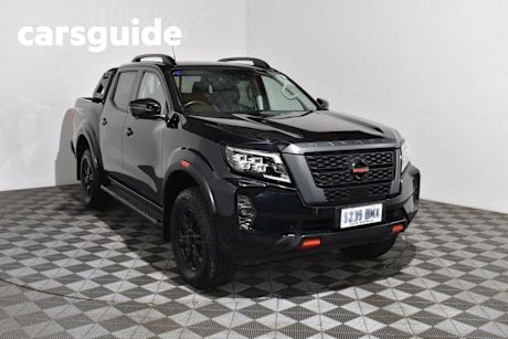 Black 2021 Nissan Navara Dual Cab Pick-up PRO-4X (4X4)