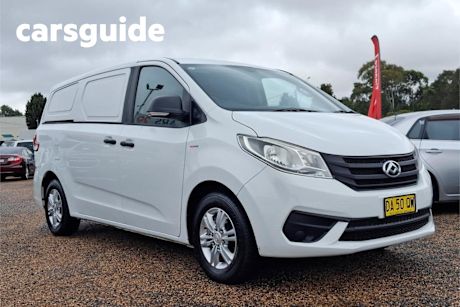 White 2021 LDV G10 Van Barn Door