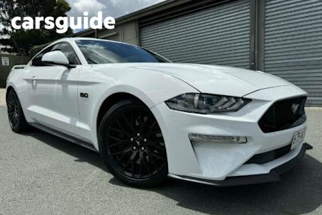 White 2019 Ford Mustang Fastback GT 5.0 V8