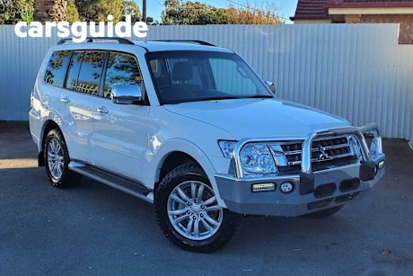 White 2018 Mitsubishi Pajero Wagon GLX LWB (4X4)