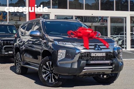 Grey 2022 Mitsubishi Pajero Sport Wagon Exceed (4WD) 7 Seat