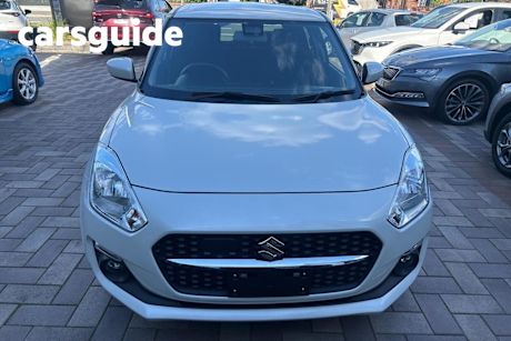 White 2023 Suzuki Swift Hatchback GL Navi Plus