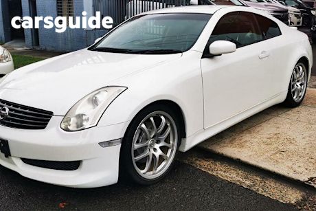White 2006 Nissan Skyline Coupe 350GT