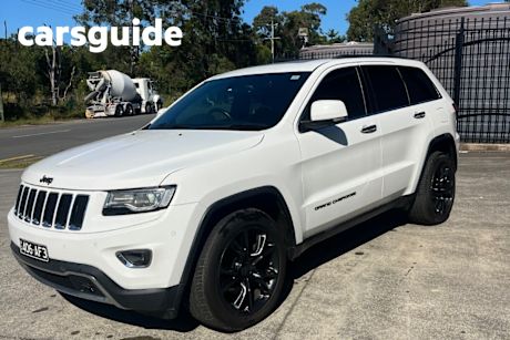 White 2015 Jeep Grand Cherokee Wagon Limited (4X4)