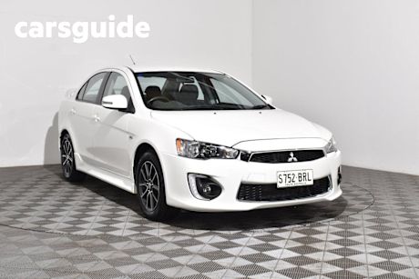 White 2017 Mitsubishi Lancer Sedan ES Sport