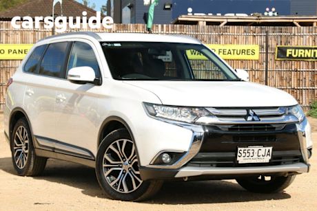 White 2016 Mitsubishi Outlander Wagon XLS (4X4)