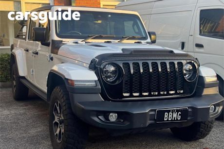White 2021 Jeep Gladiator Dual Cab Utility Night Eagle (4X4)