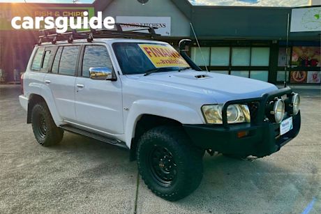 White 2009 Nissan Patrol Wagon ST (4X4)