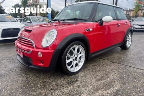 Red 2006 Mini Cooper Hatchback S Checkmate