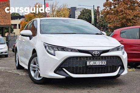 White 2018 Toyota Corolla Hatch MZEA12R Ascent Sport Hatchback 5dr CVT 10sp 2.0i