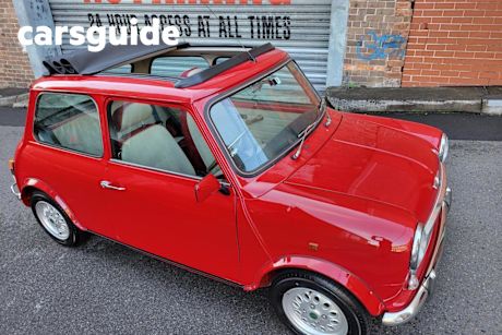 Red 2000 Mini Cooper Sedan