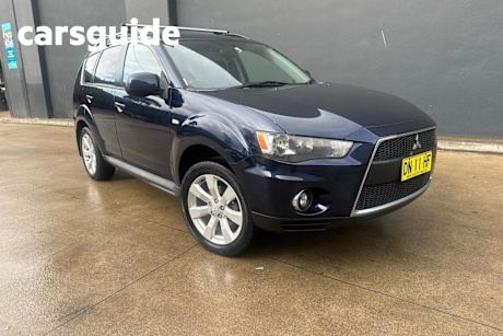 Blue 2010 Mitsubishi Outlander Wagon Activ