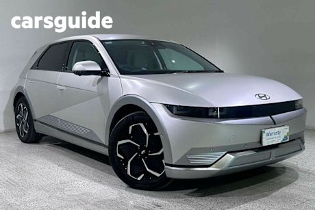 Silver 2023 Hyundai Ioniq 5 Wagon Dynamiq 2WD
