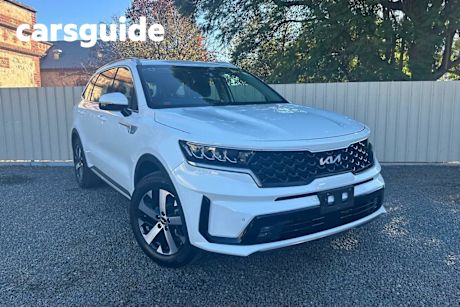 White 2021 Kia Sorento Wagon Sport 7 Seat